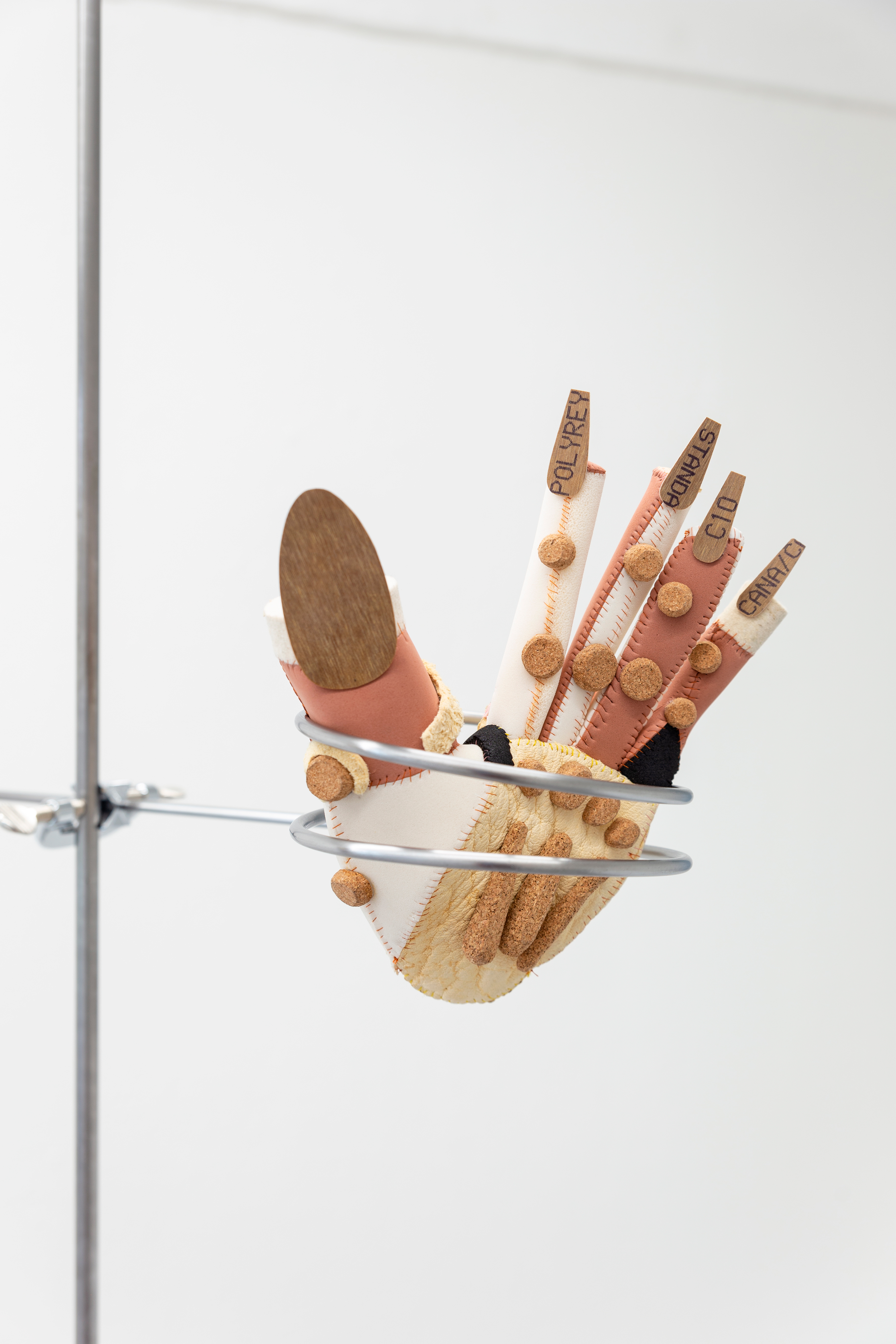 Photo of an art installation called Hands (and Other Products of Labor) by Klára Čermáková (Diploma Projects 2020, UMPRUM — Academy of Arts, Architecture & Design in Prague, Czechia) [view on first half / Detail no. 1]. A detailed look at the sculpture of the hand.